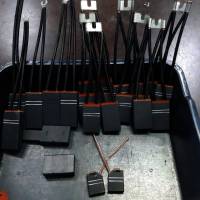 Cung cấp chổi than, chổi than công nghiệp, chổi than cầu trục, chổi than vành trượt